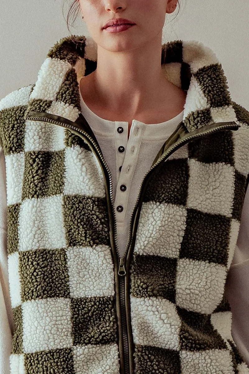 CHECKERED SHERPA VEST